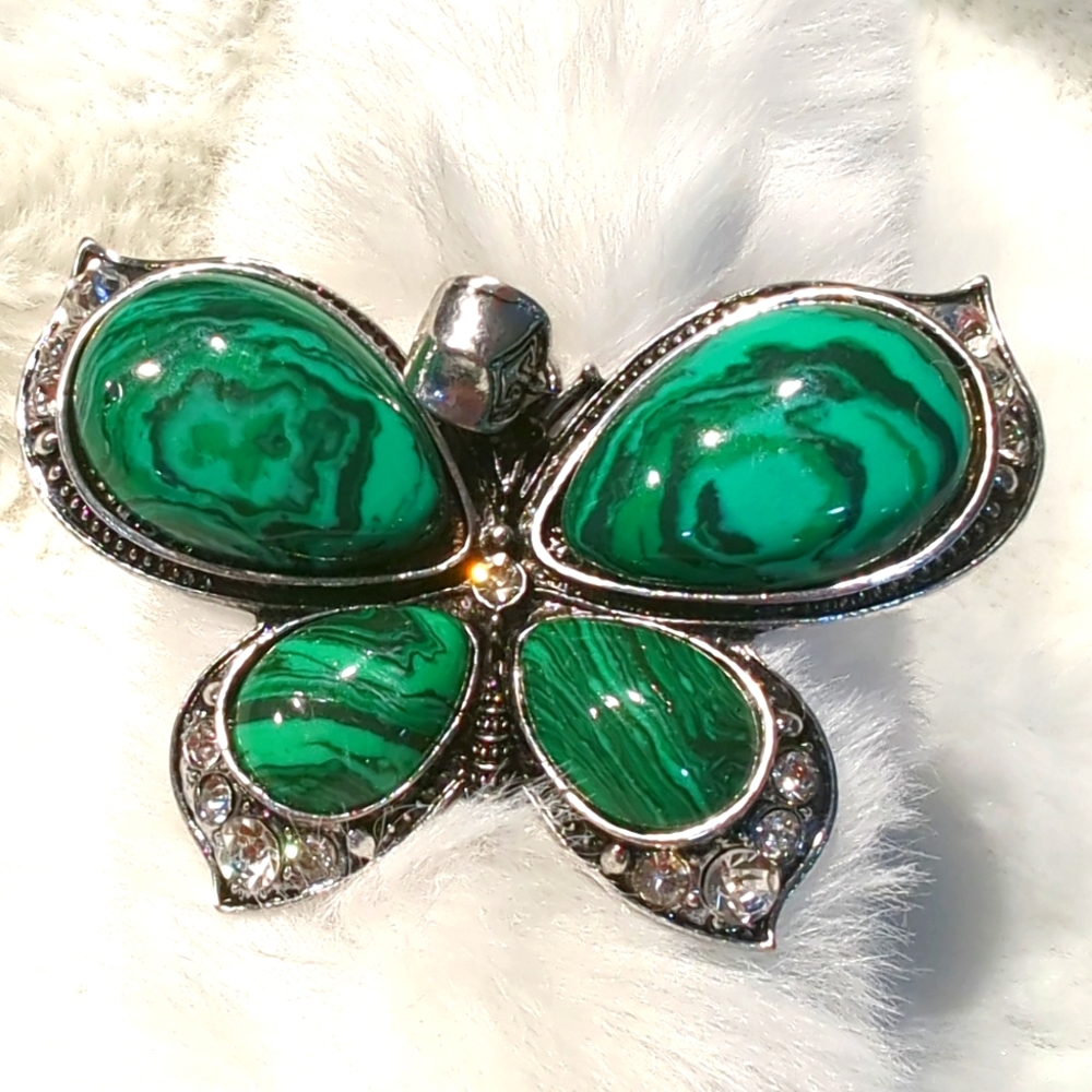 Pendant Malachite butterfly with Crystals